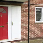 Budget Canterbury Apartment