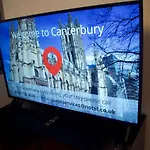 Budget Canterbury Apartment